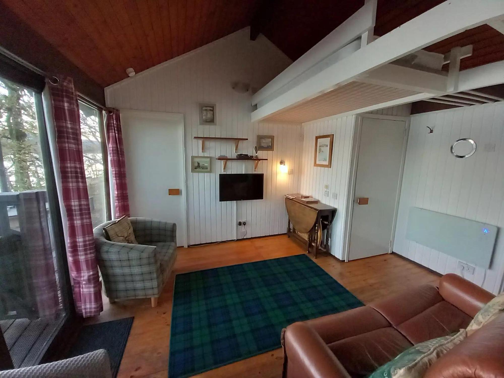 Loch Aweside Forest Cabins Dalavich 객실 사진